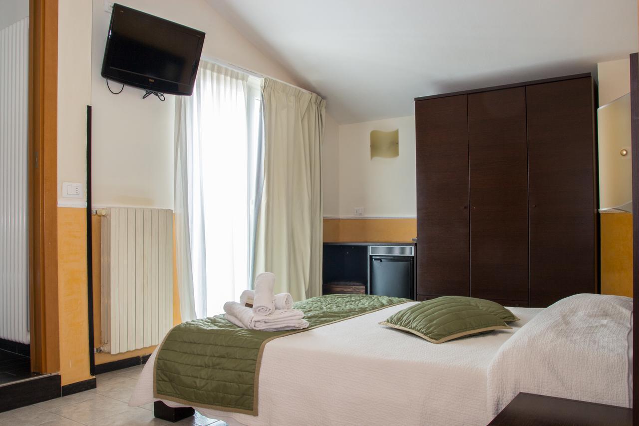 Hotel Okinawa Rimini Exterior photo
